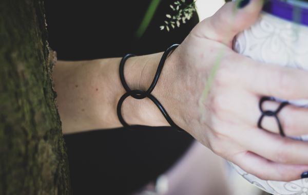 OO rings dámský náramek samostatně, černý