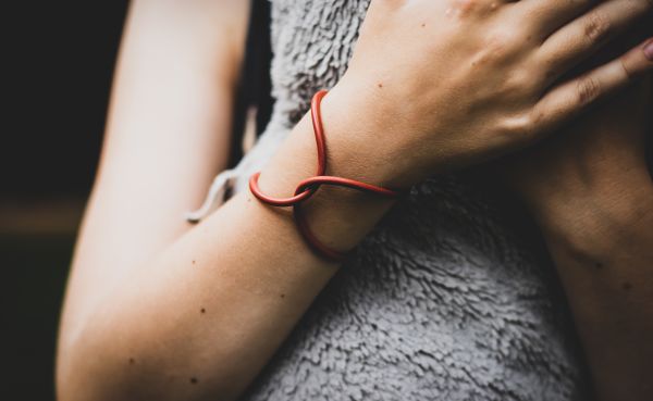 OO rings dětský náramek, cihlový